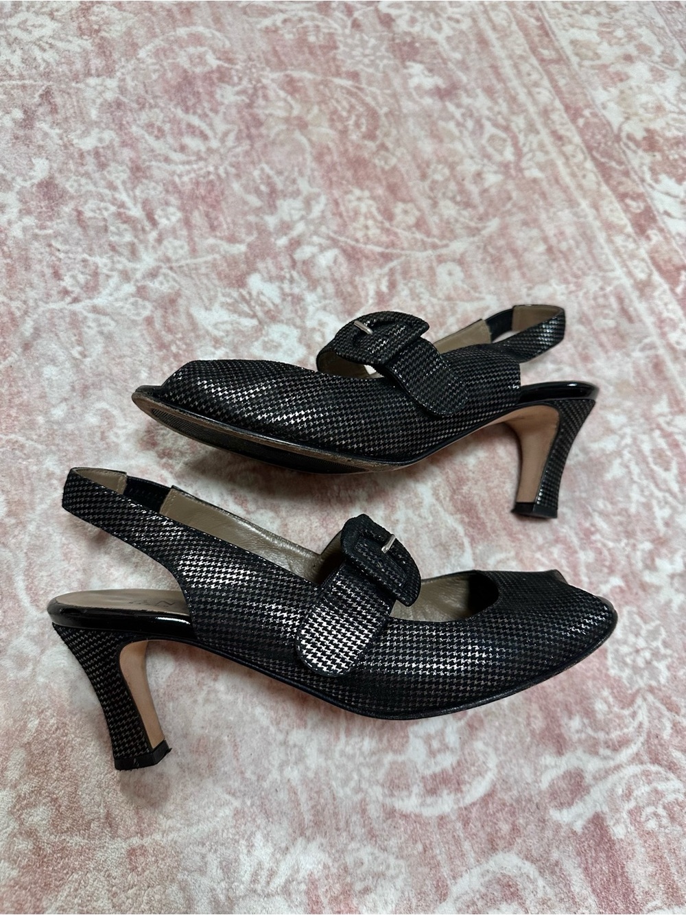 Anyi Lu ✨ Genuine Leather Metallic Sandal Heels - Picture 5 of 11